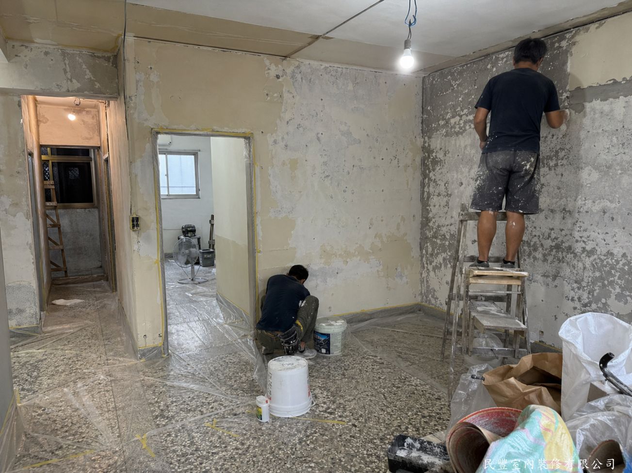 民豐室內裝修-陳先生板橋文化路_綜合工程油漆工程_浴室陽台防水工程-牆面拆除與現場整理