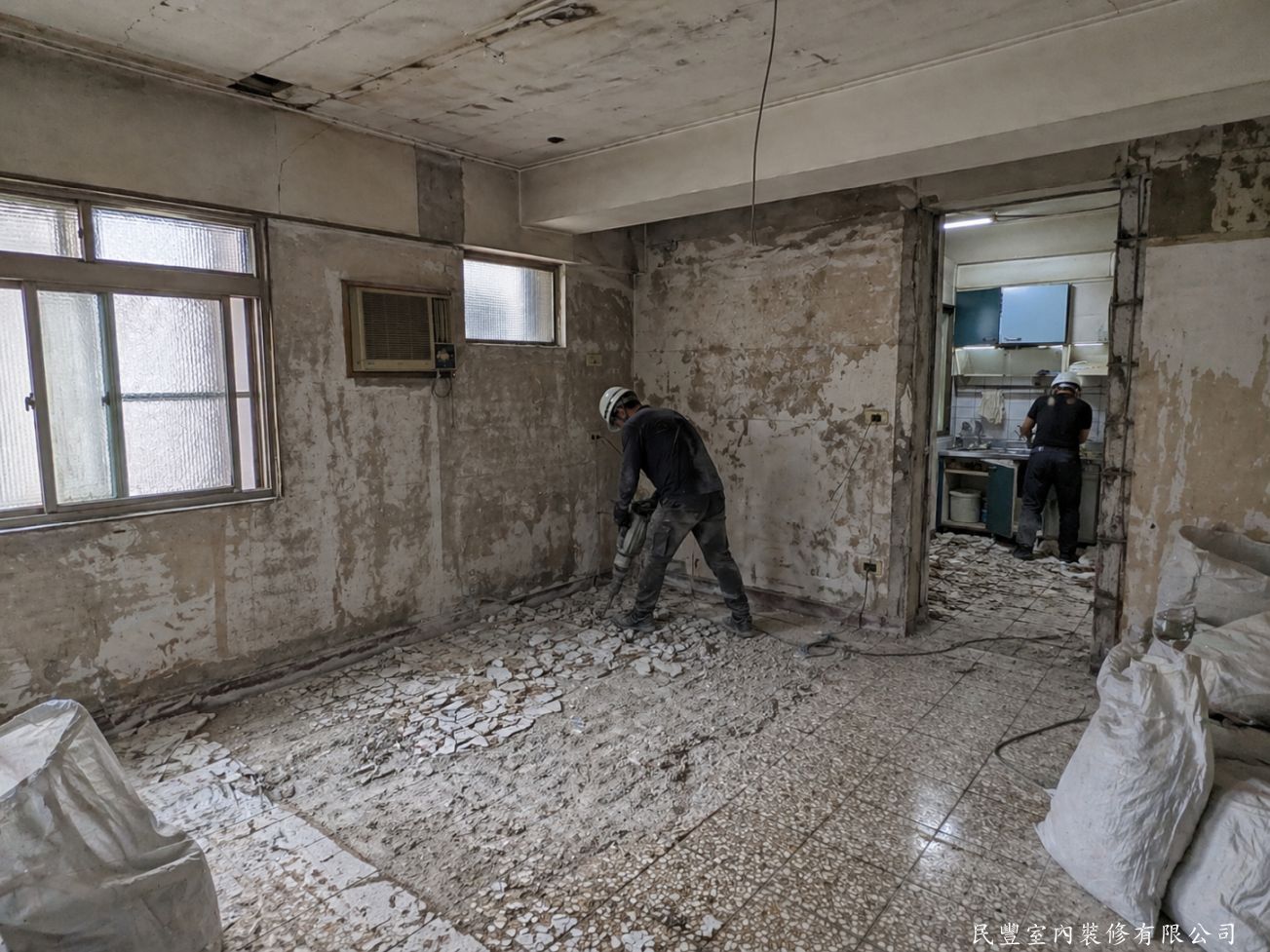 民豐室內裝修-林先生萬華區綜合工程-地板磁磚打除