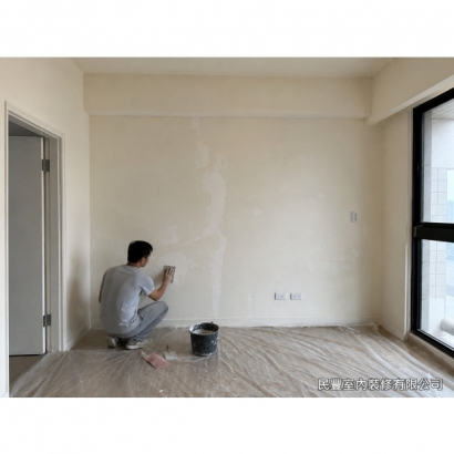 藝術牆畫-地坪滿鋪保護,牆面先行批土研磨整平並上底漆,良好基底是藝術塗料顯色均勻的關鍵 藝術牆畫-地坪滿鋪保護,牆面先行批土研磨整平並上底漆,良好基底是藝術塗料顯色均勻的關鍵