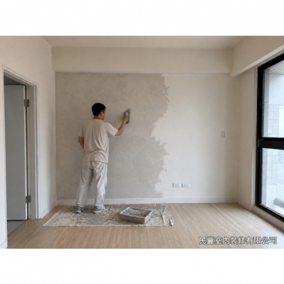 藝術牆畫-以鐺刀手工堆疊藝術塗料,營造自然雲霧肌理,每一道手路都讓牆面層次更豐富 藝術牆畫-以鐺刀手工堆疊藝術塗料,營造自然雲霧肌理,每一道手路都讓牆面層次更豐富